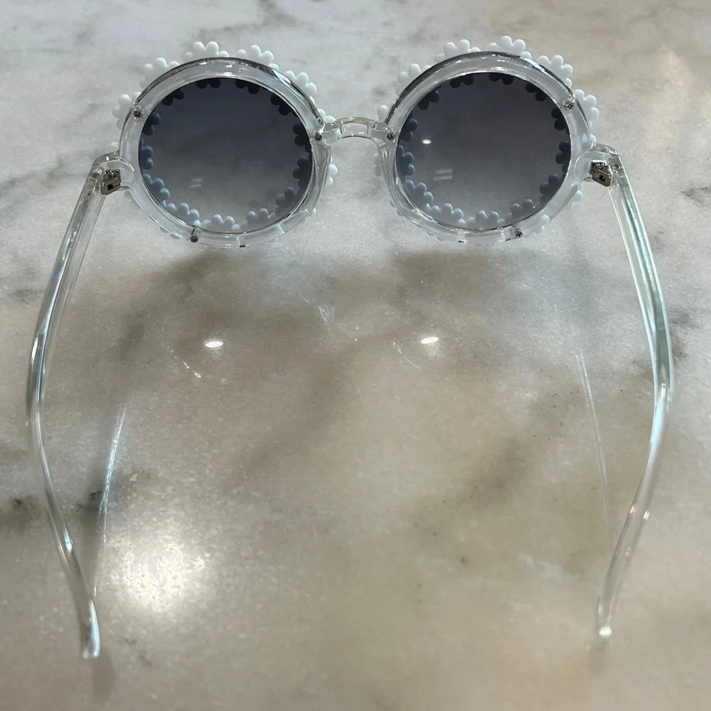 Daisy Round Sunglasses Floral Design for Costume Parties, Festivals, Retro, Gift